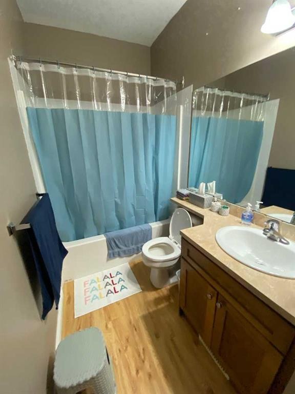 103-Lakeland Drive Lakeland Drive, Grande Prairie, AB - Indoor Photo Showing Bathroom