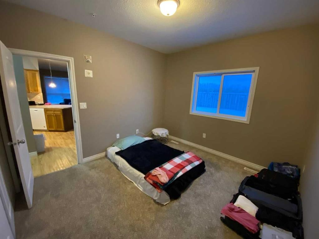 103-Lakeland Drive Lakeland Drive, Grande Prairie, AB - Indoor Photo Showing Bedroom