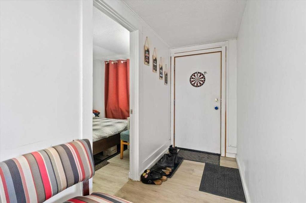 10121-109 Ave Street North, Grande Prairie, AB - Indoor Photo Showing Other Room