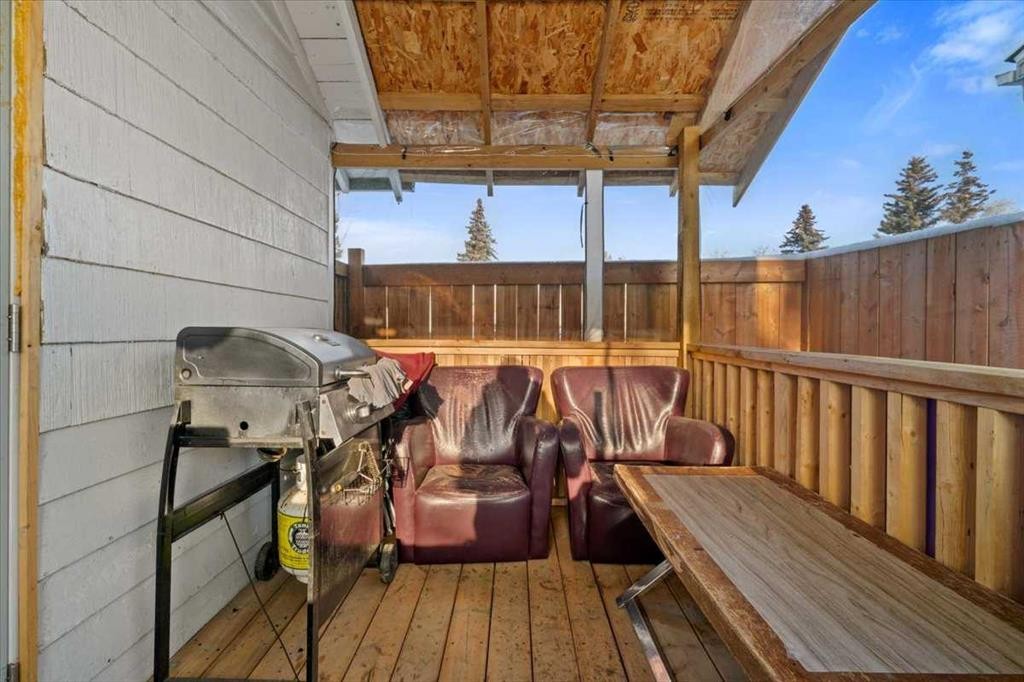 10121-109 Ave Street North, Grande Prairie, AB - Outdoor With Exterior