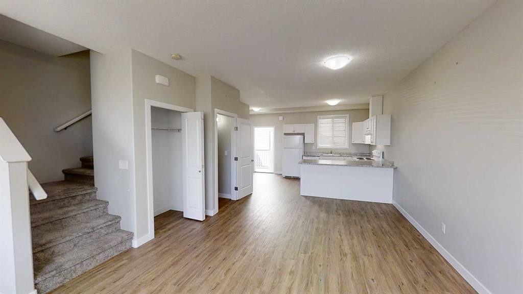 9503 112 Avenue, Clairmont, AB - Indoor Photo Showing Other Room