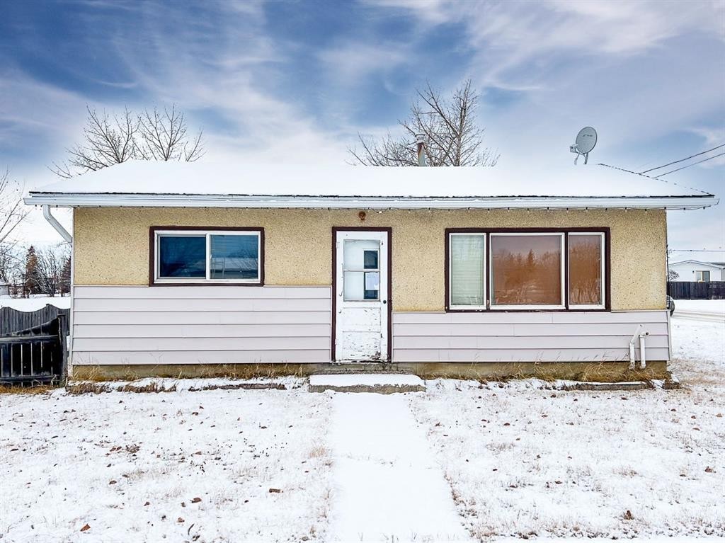 4824 3 Street, Donnelly, AB - Outdoor