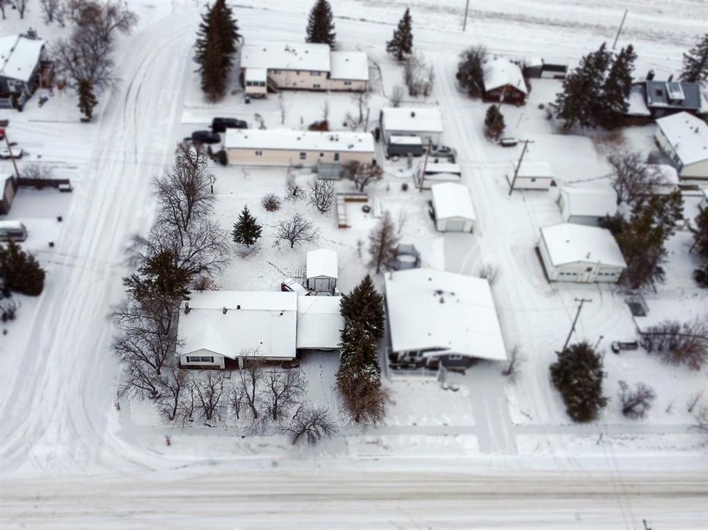 5420 Gravel Avenue, Donnelly, AB - Outdoor With View