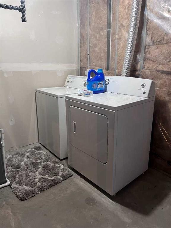 129-9105 91 Street, Grande Prairie, AB - Indoor Photo Showing Laundry Room