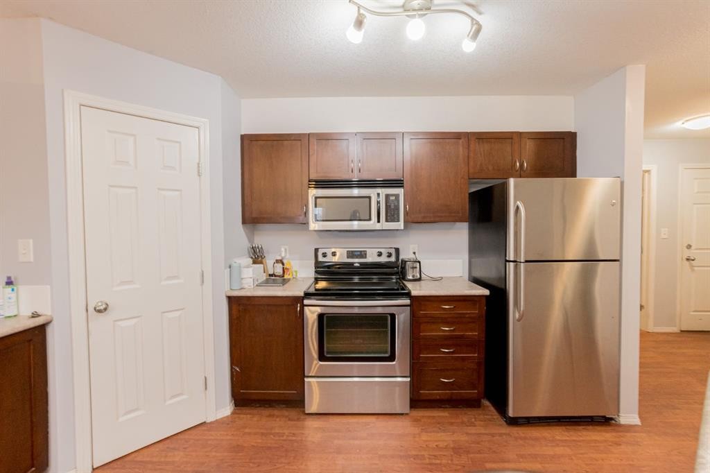 #414-11240 104 Avenue, Grande Prairie, AB - Indoor Photo Showing Kitchen