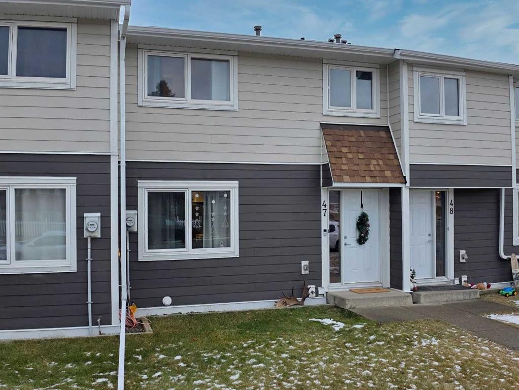 47 97 Avenue, Grande Cache, AB - Outdoor With Exterior