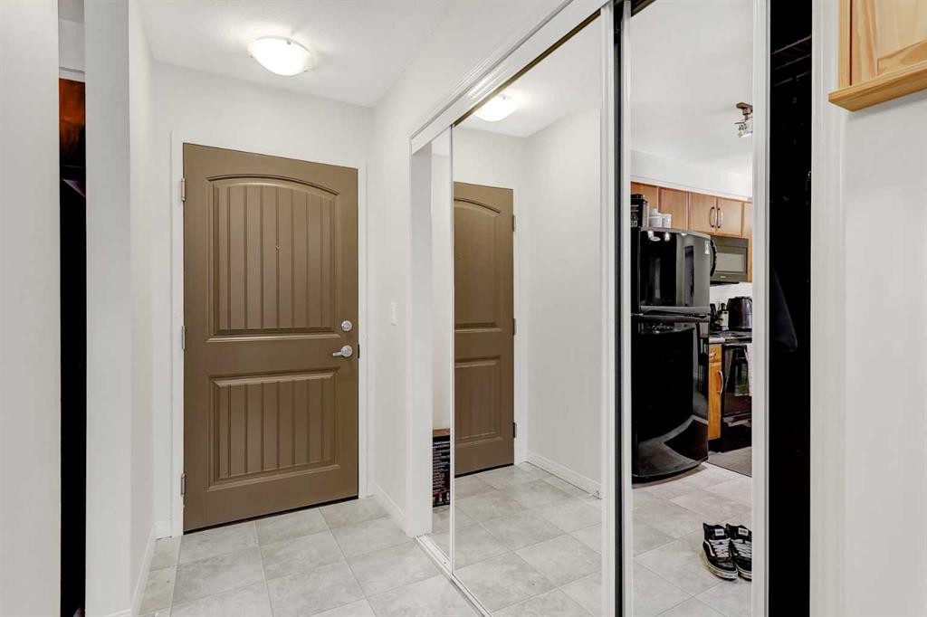 206-9120 96 Avenue, Grande Prairie, AB - Indoor Photo Showing Other Room