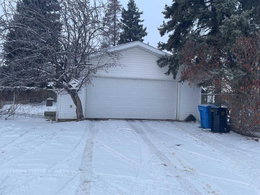 11500 105 Avenue, Fairview, AB - Outdoor