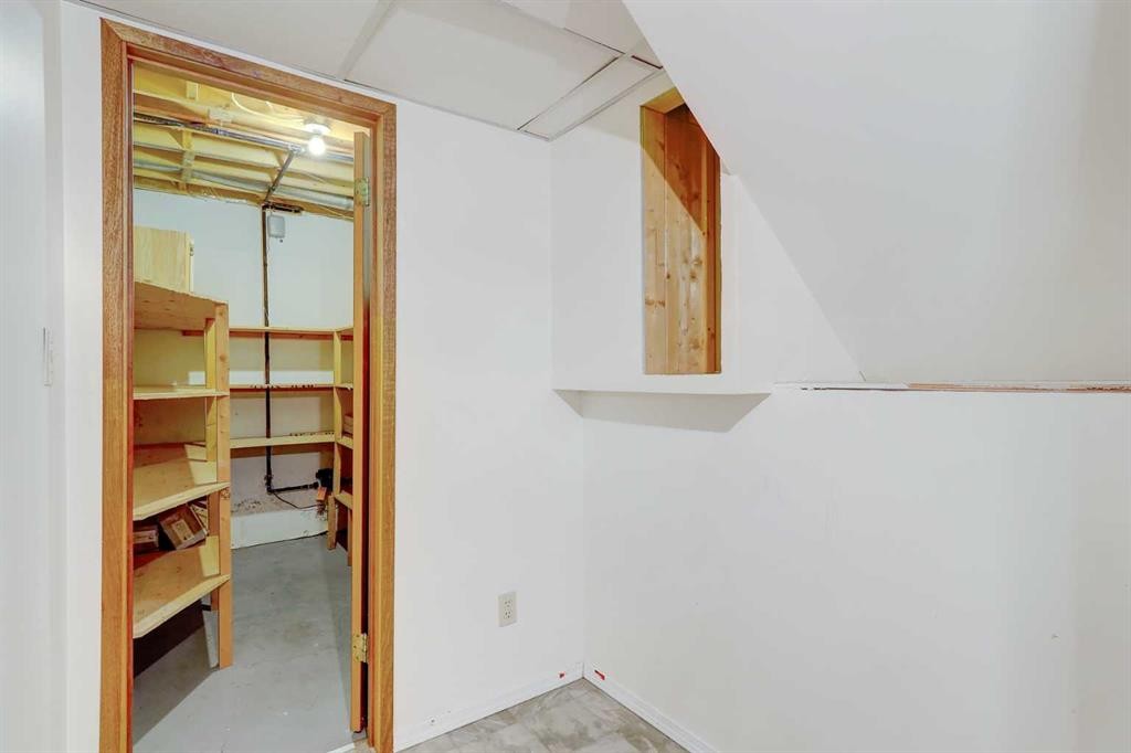 8102 103 Street, Grande Prairie, AB - Indoor Photo Showing Other Room