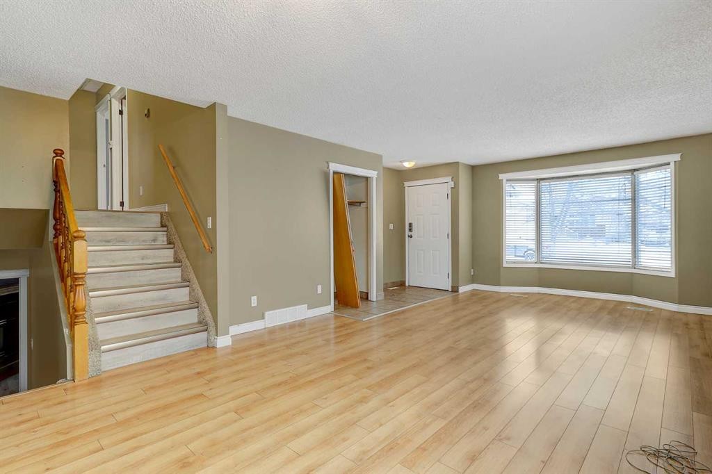 8102 103 Street, Grande Prairie, AB - Indoor