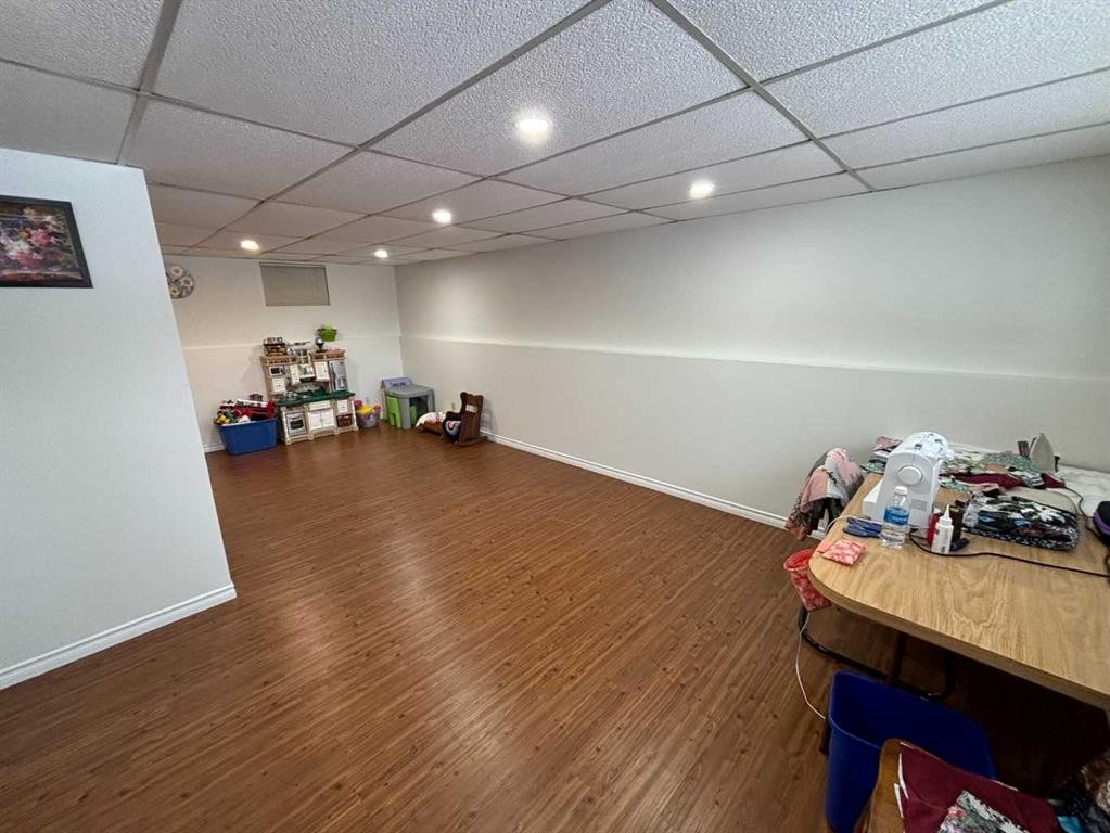 8310 95 Street, Peace River, AB - Indoor