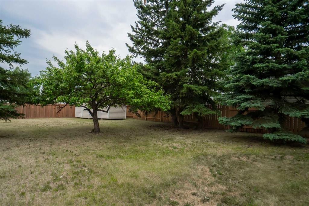 8325 101 Ave, Peace River, AB - Outdoor