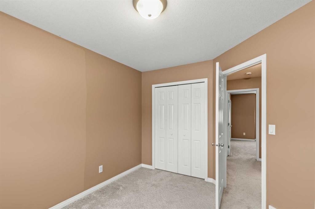 330-10150 121 Avenue, Grande Prairie, AB - Indoor Photo Showing Other Room