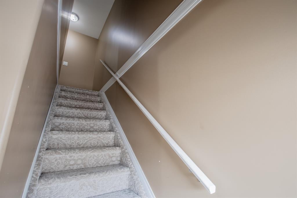 330-10150 121 Avenue, Grande Prairie, AB - Indoor Photo Showing Other Room