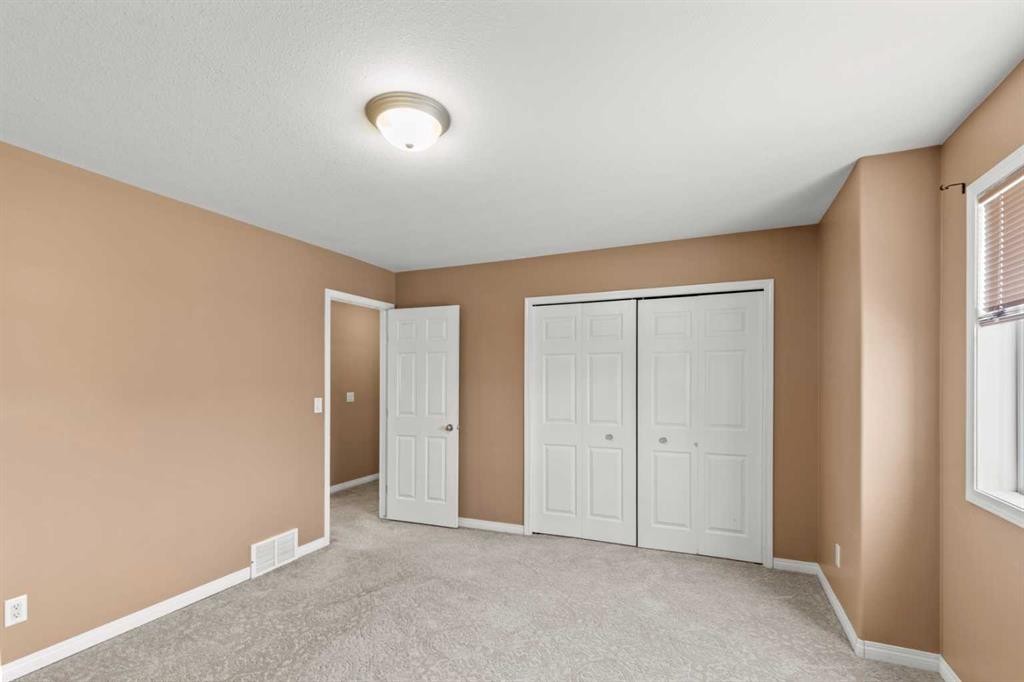 330-10150 121 Avenue, Grande Prairie, AB - Indoor Photo Showing Other Room