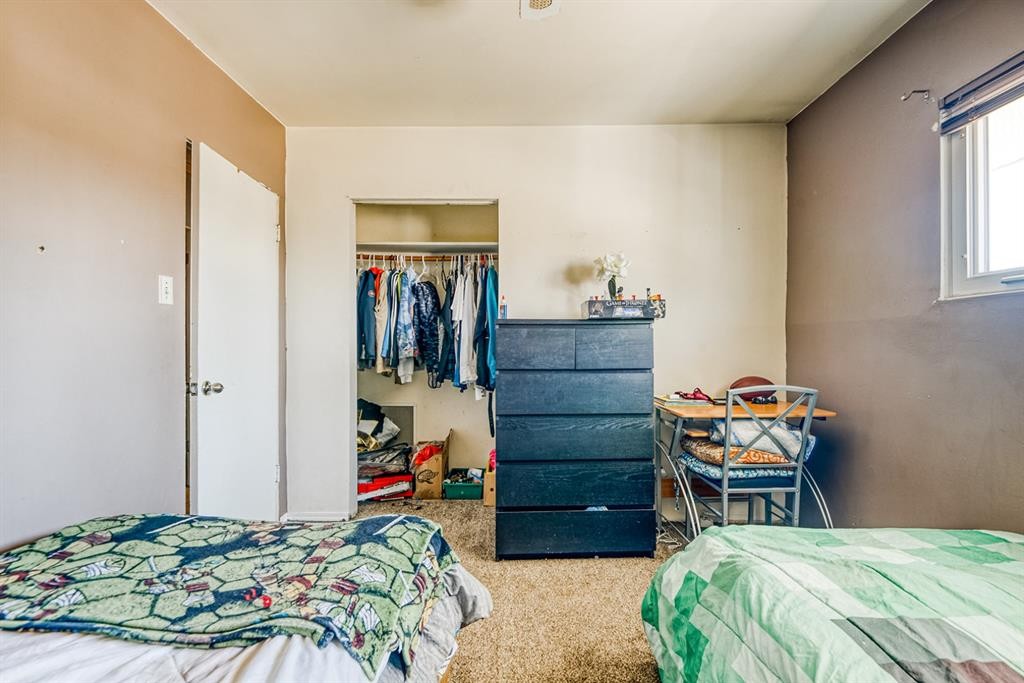9645 Hillcrest Drive, Grande Prairie, AB - Indoor Photo Showing Bedroom