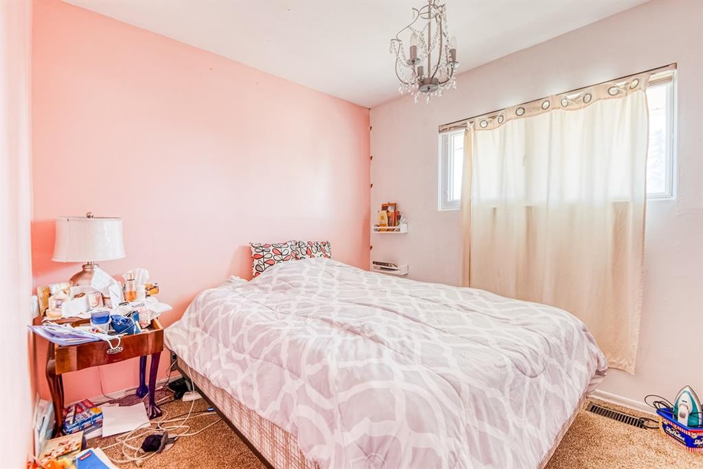 9645 Hillcrest Drive, Grande Prairie, AB - Indoor Photo Showing Bedroom