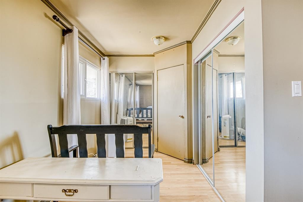 9645 Hillcrest Drive, Grande Prairie, AB - Indoor Photo Showing Other Room