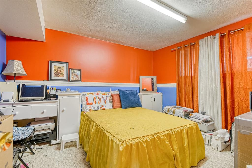 9645 Hillcrest Drive, Grande Prairie, AB - Indoor