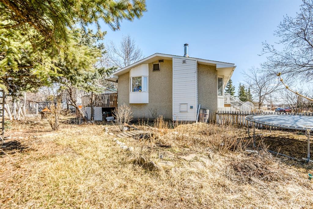 9645 Hillcrest Drive, Grande Prairie, AB - Outdoor