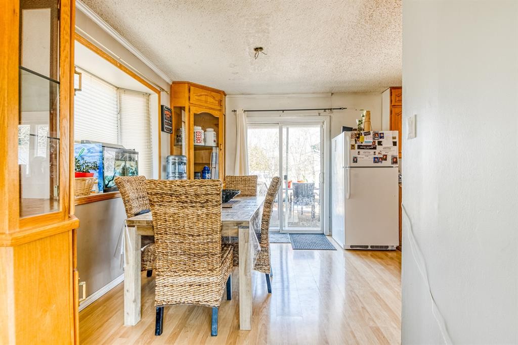 9645 Hillcrest Drive, Grande Prairie, AB - Indoor Photo Showing Other Room