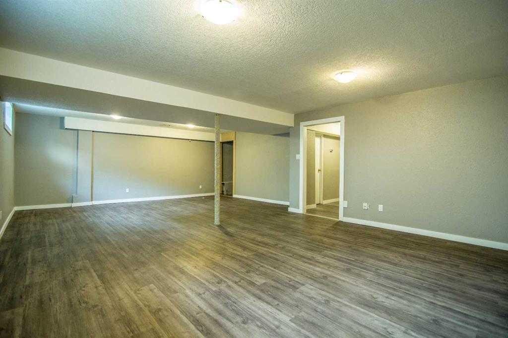 9823 80 Avenue, Grande Prairie, AB