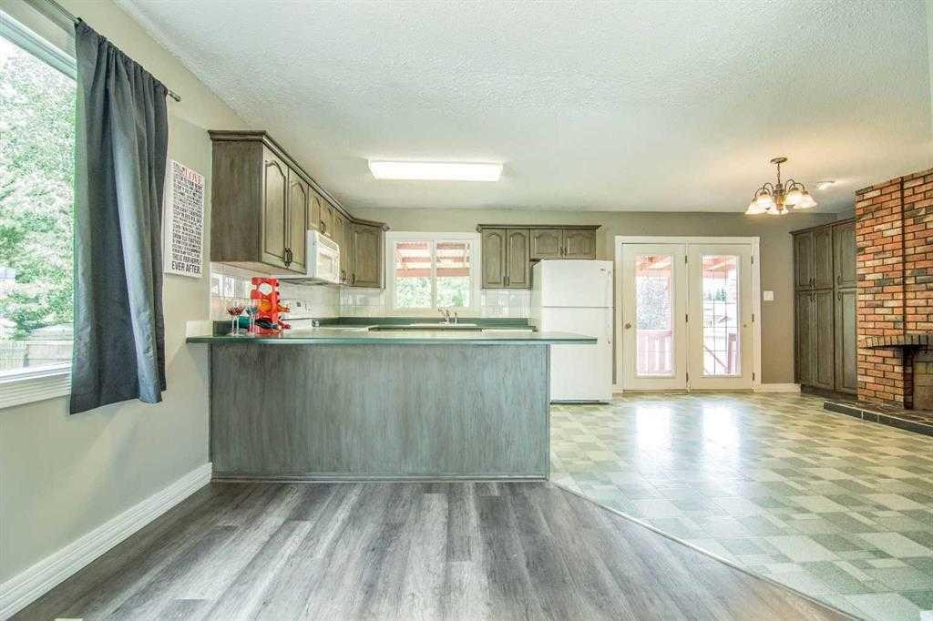 9823 80 Avenue, Grande Prairie, AB