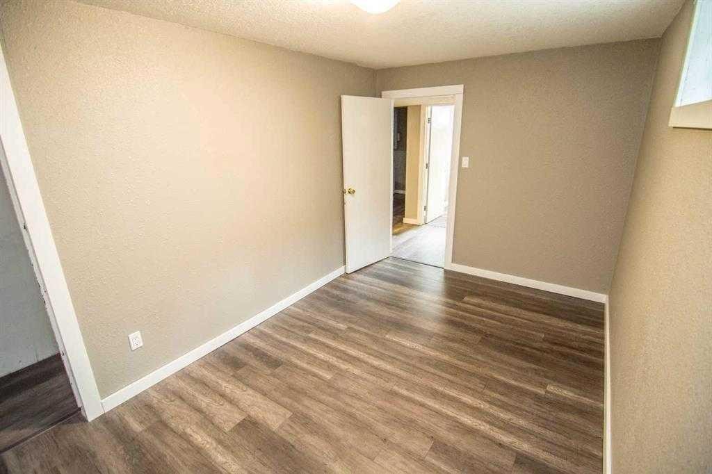 9823 80 Avenue, Grande Prairie, AB