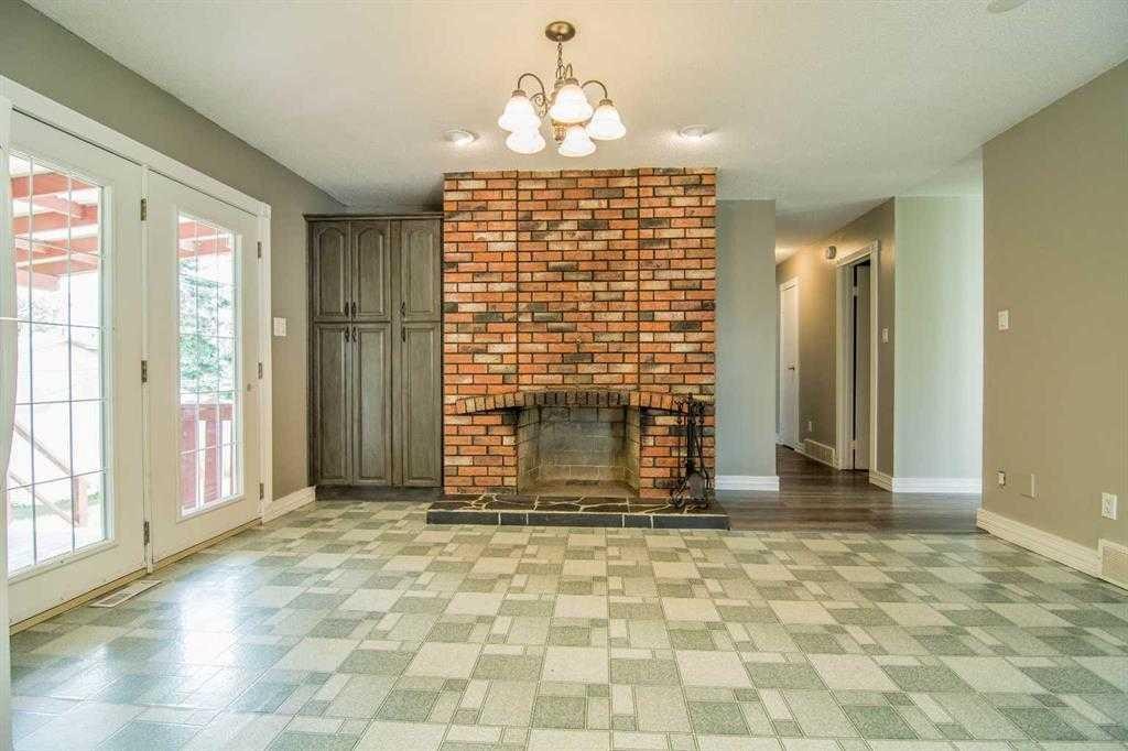 9823 80 Avenue, Grande Prairie, AB