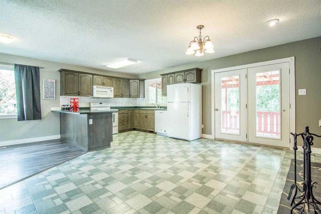 9823 80 Avenue, Grande Prairie, AB