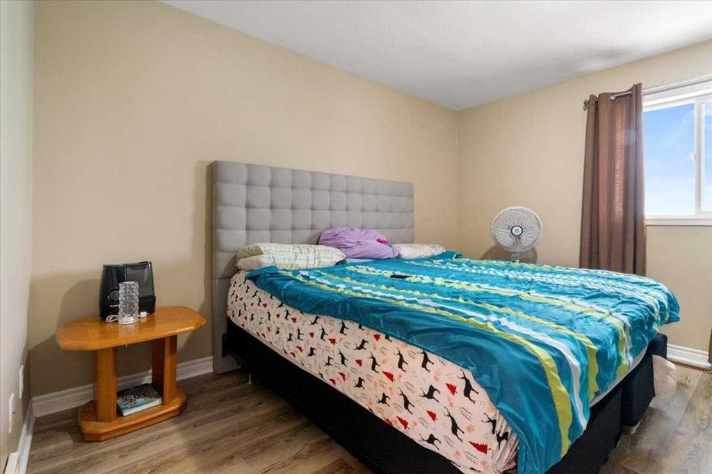 11226 71 Avenue, Grande Prairie, AB - Indoor Photo Showing Bedroom