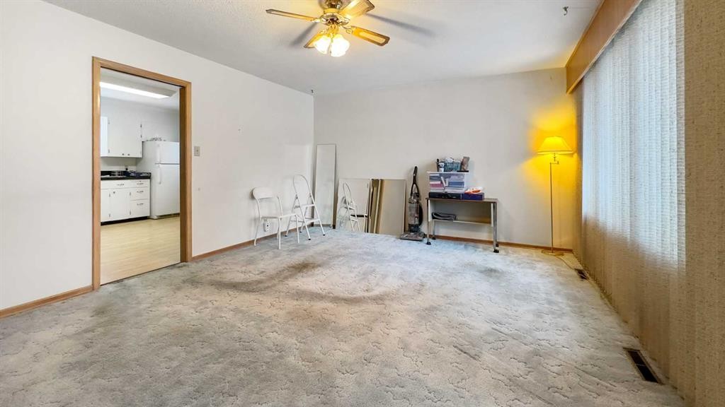 9624 107 Avenue, Grande Prairie, AB - Indoor Photo Showing Other Room