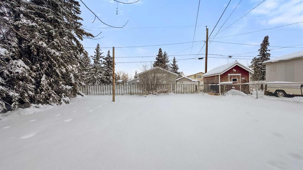 9624 107 Avenue, Grande Prairie, AB - Outdoor