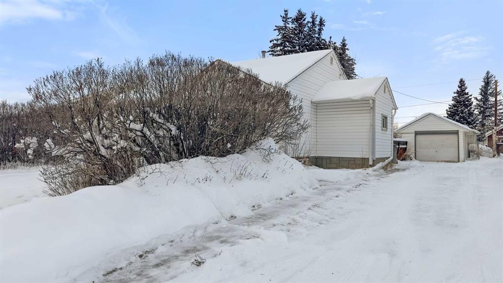 9624 107 Avenue, Grande Prairie, AB - Outdoor