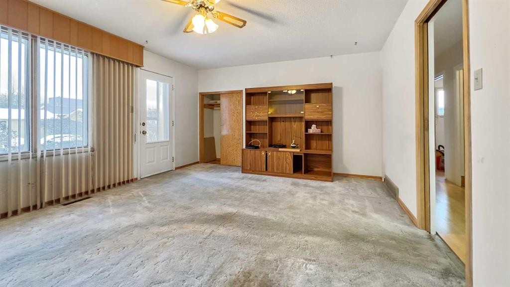 9624 107 Avenue, Grande Prairie, AB - Indoor Photo Showing Other Room