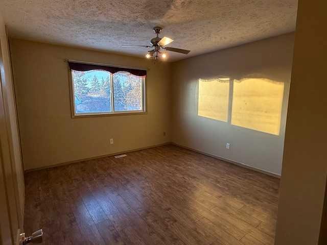 10323 98 Avenue, High Level, AB - Indoor Photo Showing Other Room