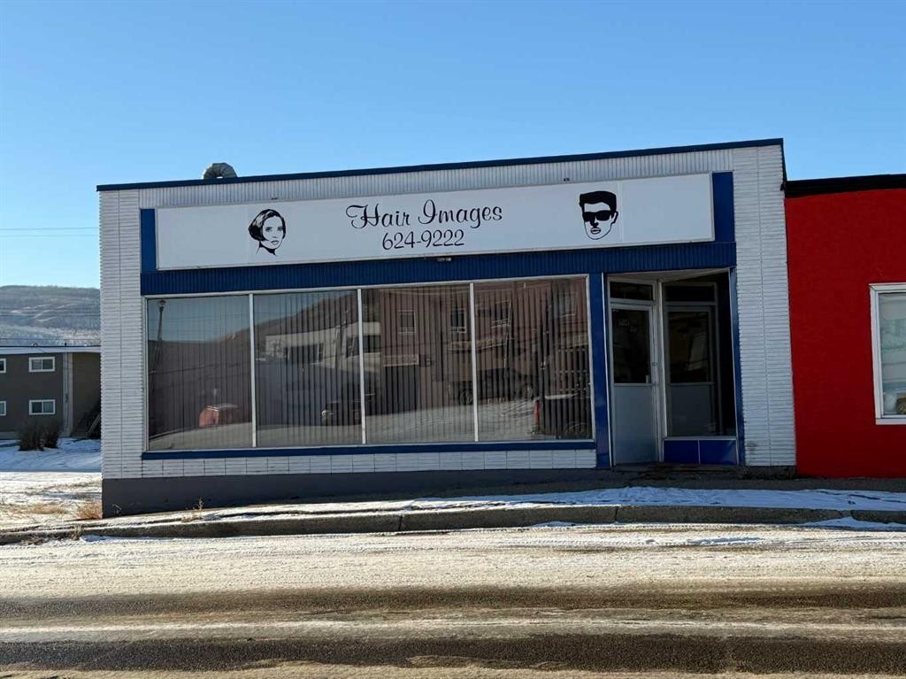 10022 99 Street, Peace River, AB