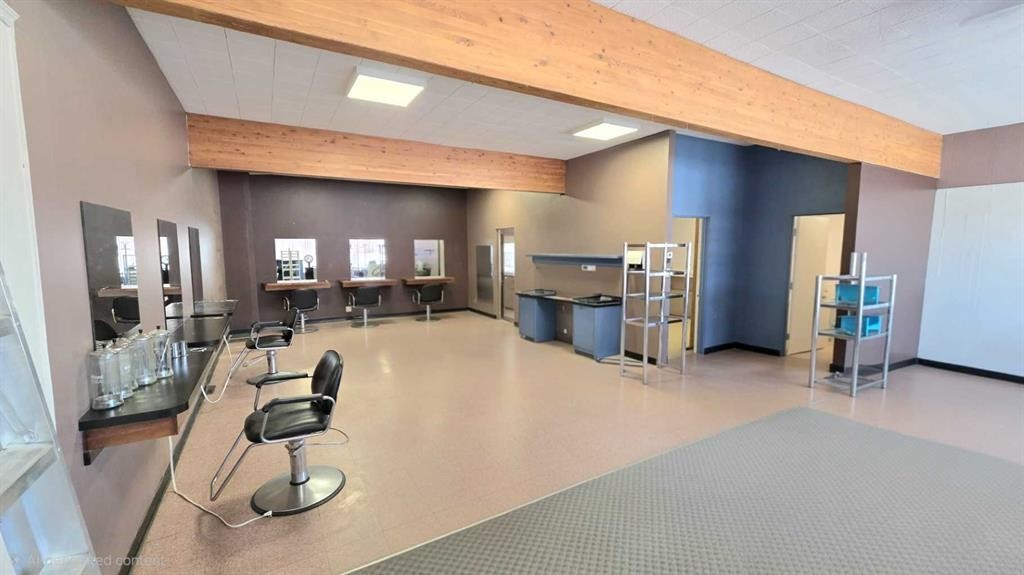 10022 99 Street, Peace River, AB