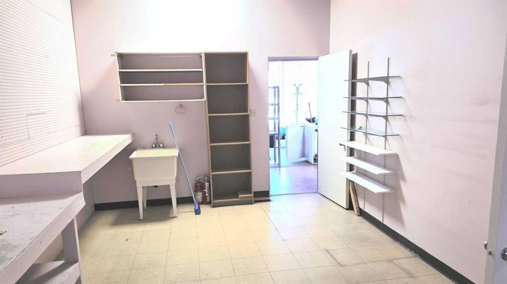 10022 99 Street, Peace River, AB