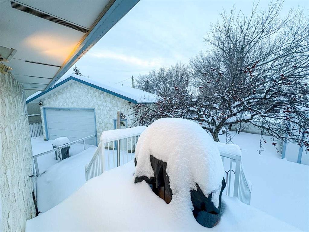 9245 112A Avenue, Grande Prairie, AB - Outdoor