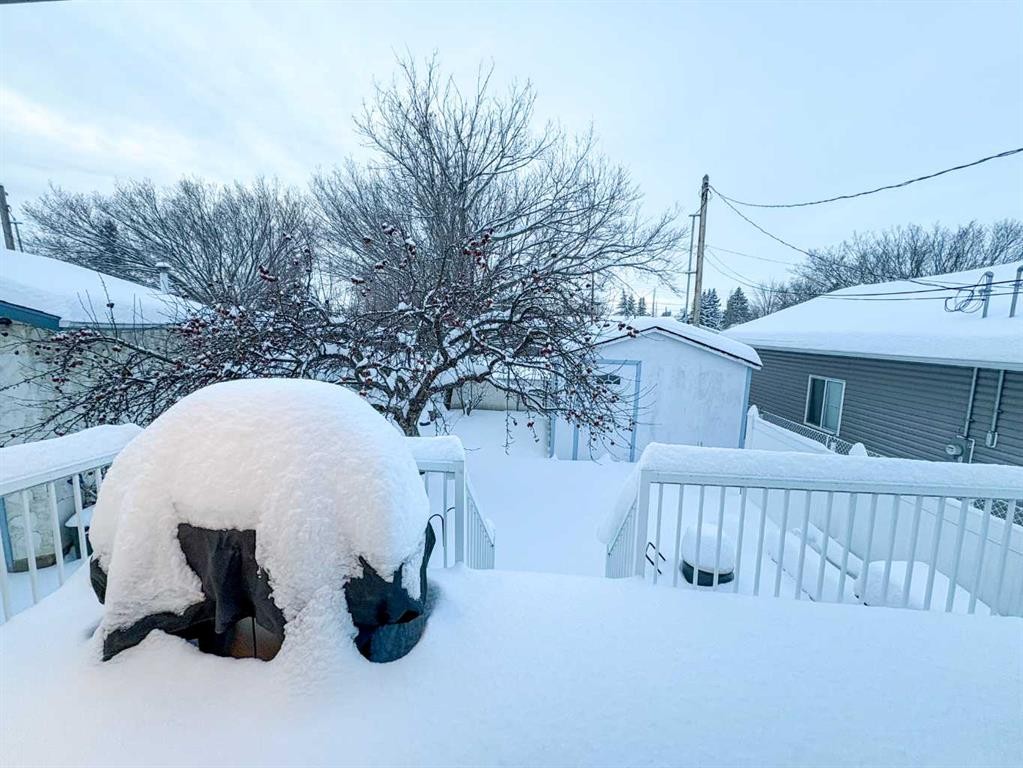 9245 112A Avenue, Grande Prairie, AB - Outdoor