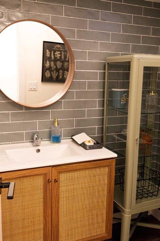 Lower-9710 99 Avenue, Grande Prairie, AB