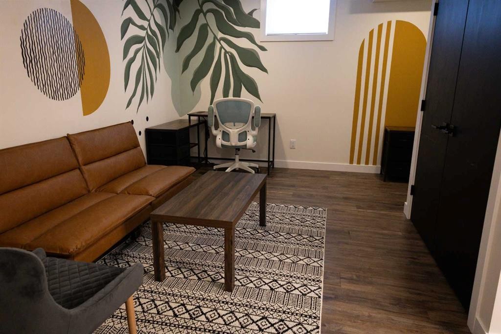 Lower-9710 99 Avenue, Grande Prairie, AB