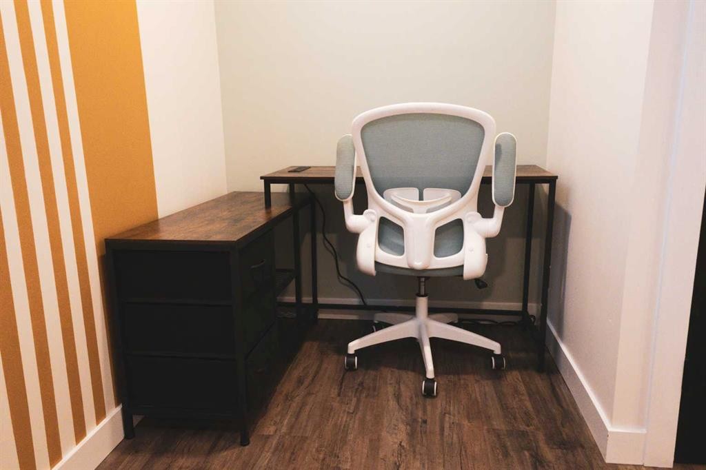 Lower-9710 99 Avenue, Grande Prairie, AB