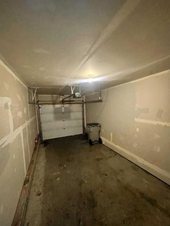 B-8713 88 Street, Grande Prairie, AB