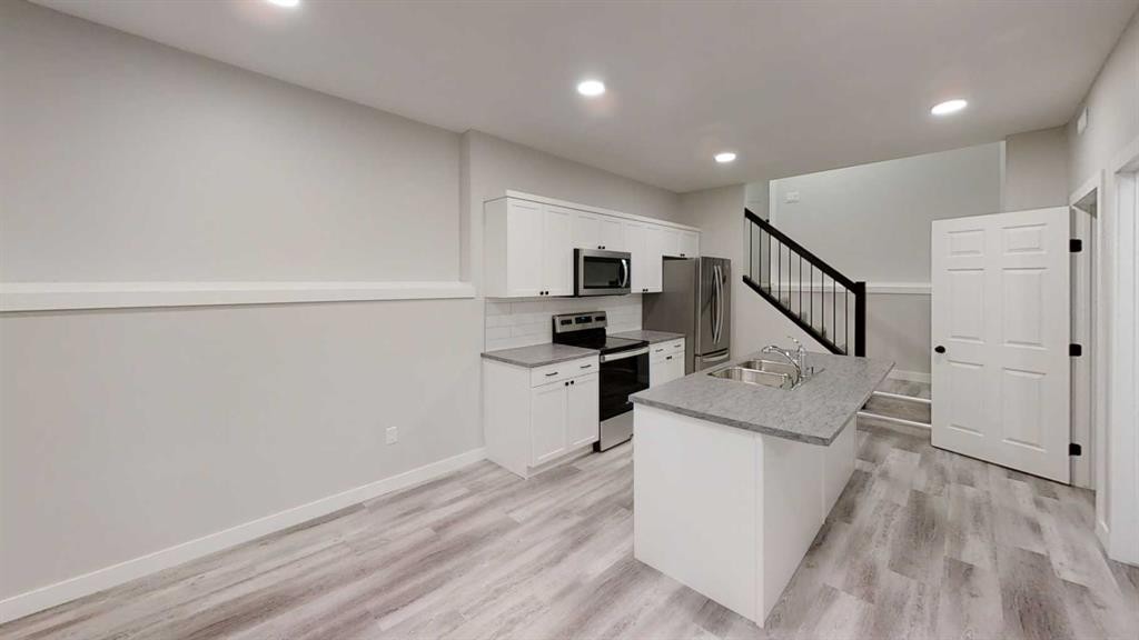 A-13001 104B Street, Grande Prairie, AB