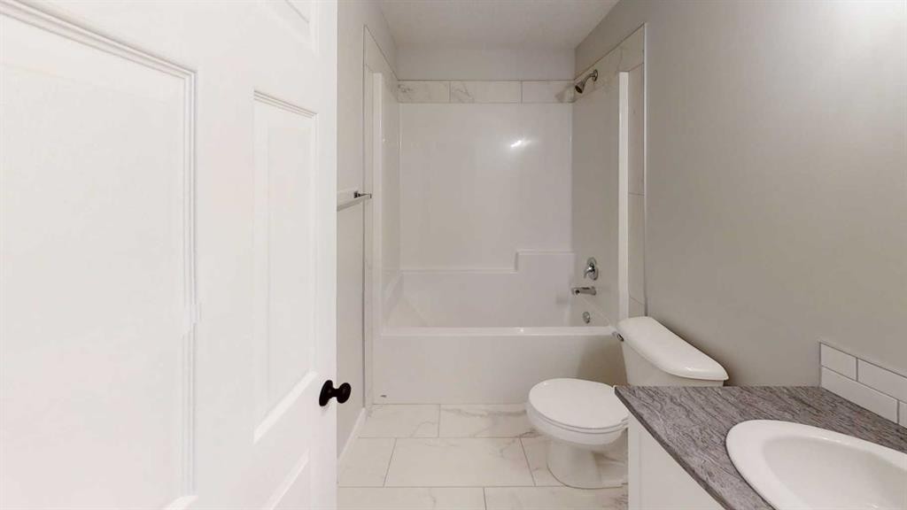 A-13001 104B Street, Grande Prairie, AB