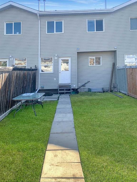 9612 90A Street, Grande Prairie, AB