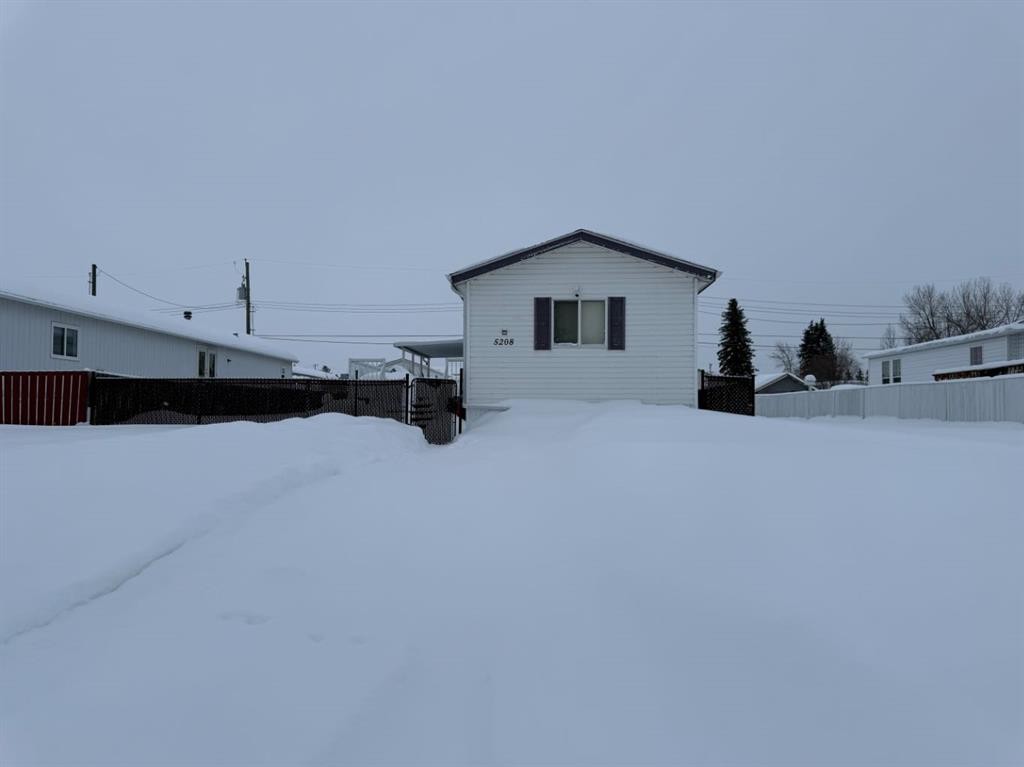 5208 52 Avenue, Valleyview, AB - Outdoor