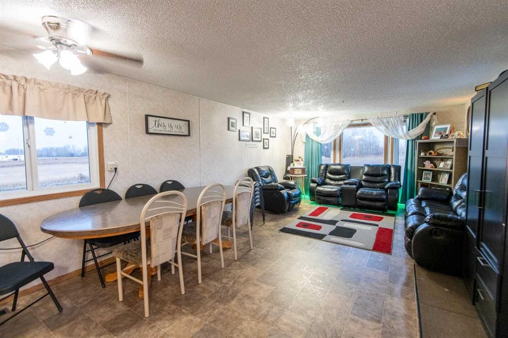 107336 Range Road 135, Rural Mackenzie County, AB - Indoor Photo Showing Dining Room
